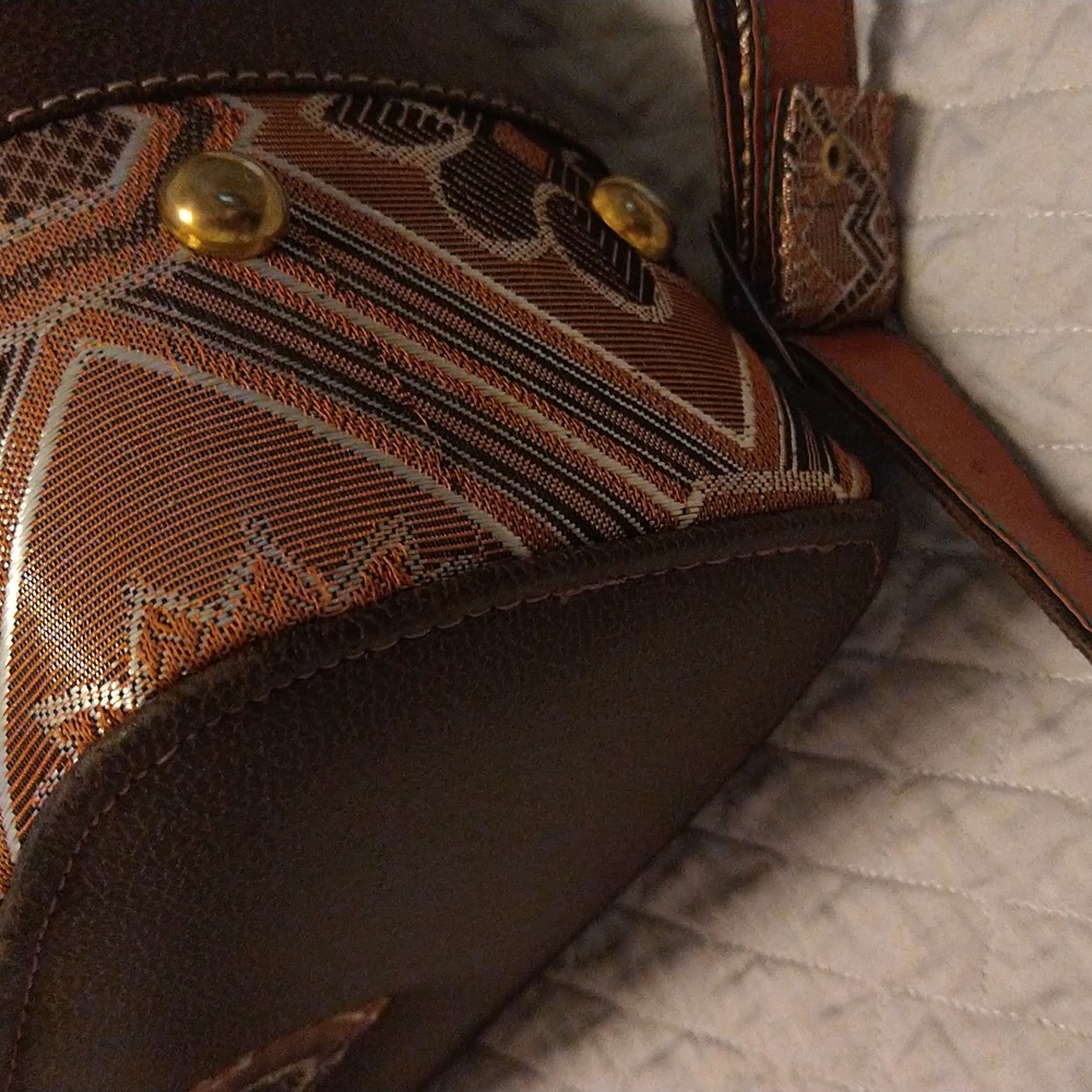 Nwot Large Brown Casual Thread Designer Inspired … - image 5